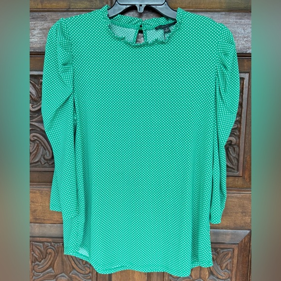 Adrianna Papell Tops - Adrianna Papell Green & White Polka Dot 3/4 Length Ruffled Sleeve Top, NWOT, Med